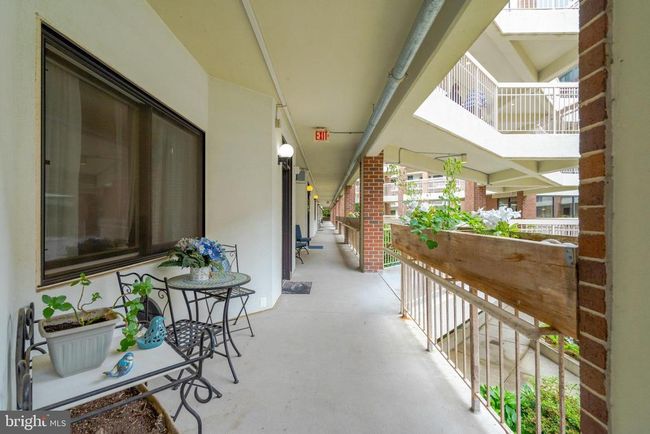 APT-118 - 1951 Sagewood Ln, Condo with 1 bedrooms, 1 bathrooms and null parking in RESTON VA | Image 4