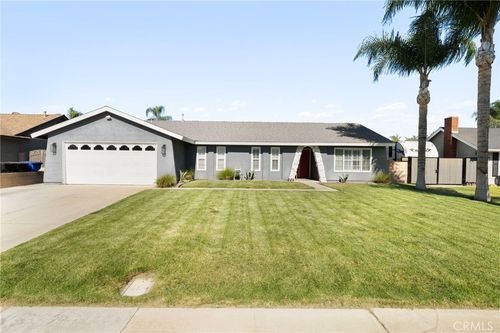 2521 S Goldcrest Pl, Ontario, CA, 91761 | Card Image