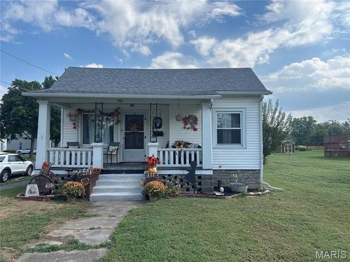 502 4th, Carrollton, IL, 62016 | Card Image