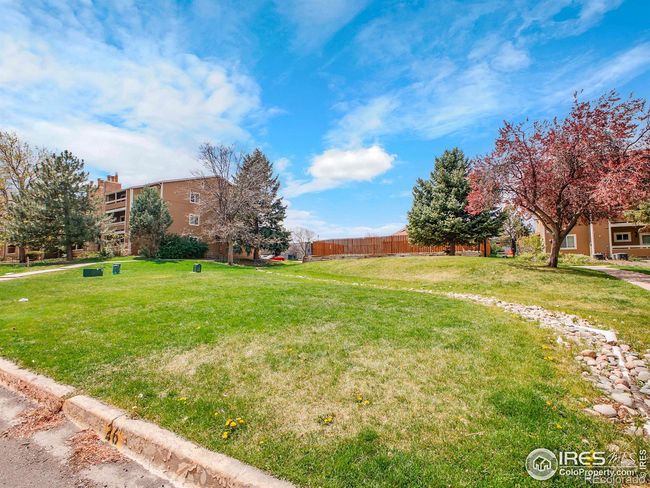 APT-301 - 1094 S Dearborn St, Condo with 2 bedrooms, 2 bathrooms and 1 parking in Aurora CO | Image 13