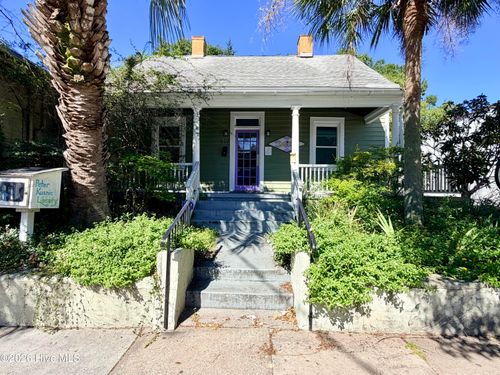 607 Castle Street, Wilmington, NC, 28401 | Card Image
