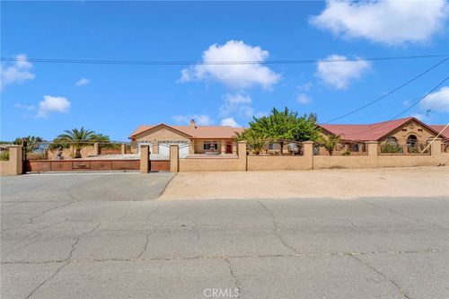 10768 10th, Hesperia, CA, 92345 | Card Image