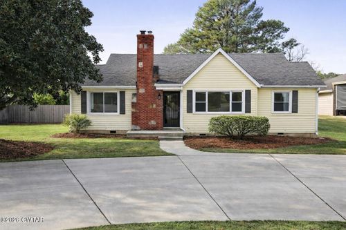 583 N. Broad Street, Lexington, TN, 38351 | Card Image