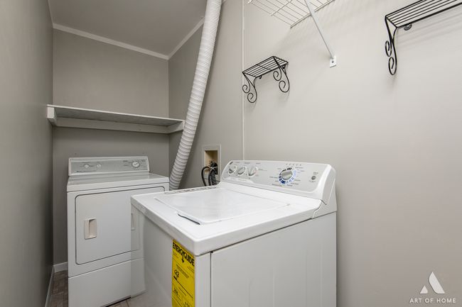 APT-2C - 8049 Beloit Ave, Condo with 2 bedrooms, 1 bathrooms and 2 parking in Bridgeview IL | Image 22