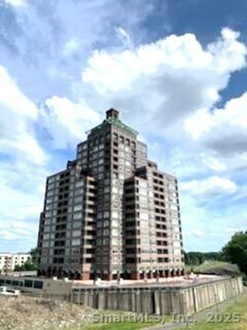 apt-708-235 E River Dr, East Hartford, CT, 06108-5002 | Card Image