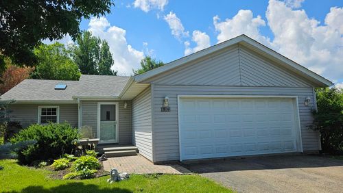 304 Constitution Dr Sw, Poplar Grove, IL, 61065-8730 | Card Image