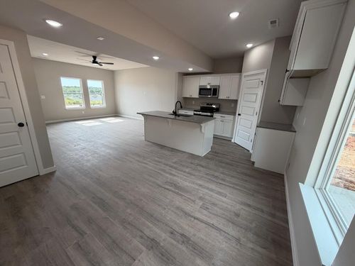 939 Holstein Lane, Marshfield, MO, 65706 | Card Image