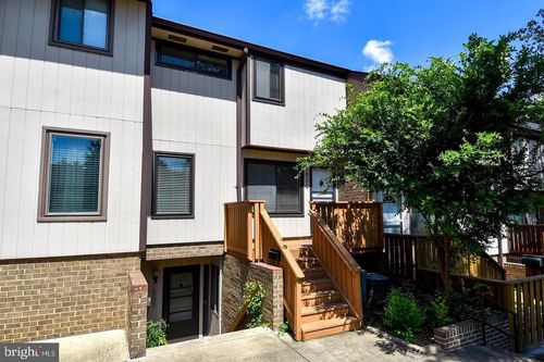 56-1809 Westwind Way, MCLEAN, VA, 22102-1611 | Card Image