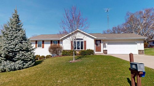 1321 Jamesway, Fort Atkinson, WI, 53538 | Card Image