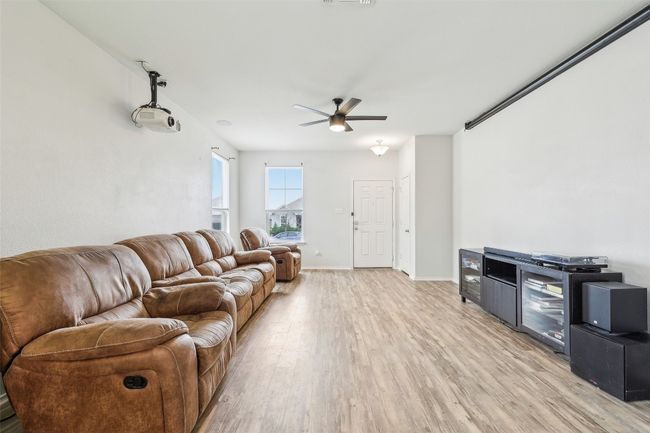397 Bayberry Cir, House other with 3 bedrooms, 2 bathrooms and null parking in Buda TX | Image 6