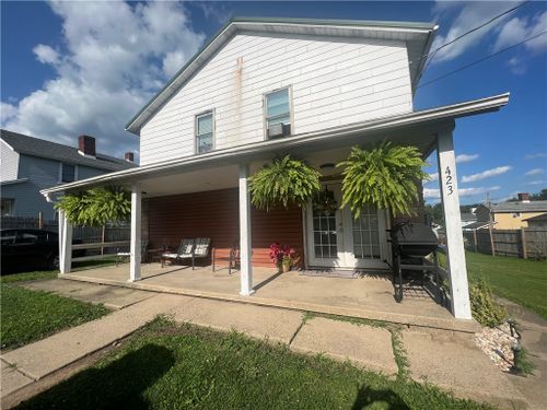 423 Middle Ave, Allison, PA, 15413-1016 | Card Image