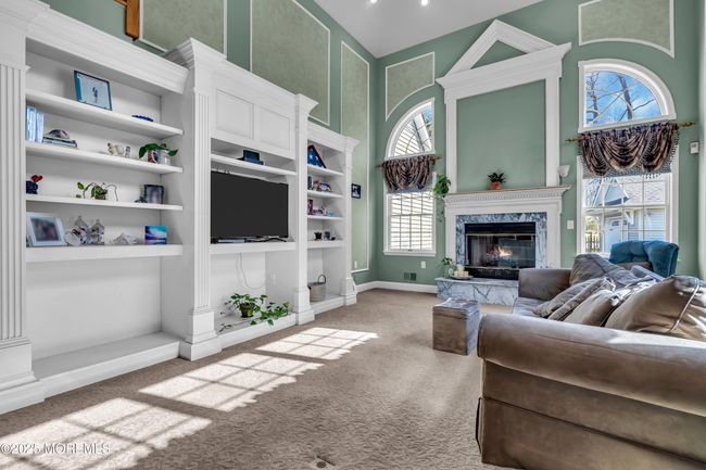 Family Room with built-ins | Image 19