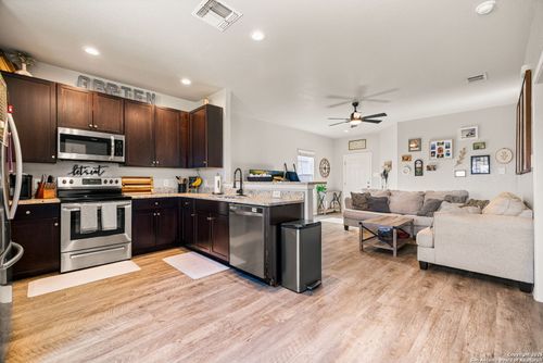 7311 Marina Del Rey, Converse, TX, 78109-3957 | Card Image