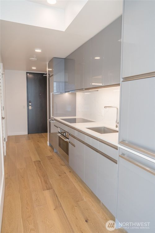 1402-1808 Minor Avenue, Seattle, WA, 98101 | Card Image