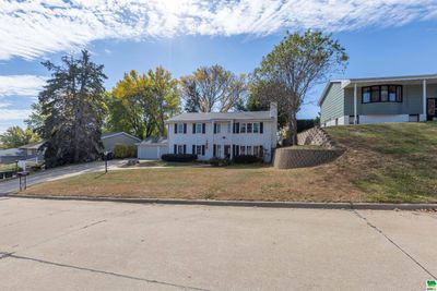 1326 Navaho Circle, House other with 4 bedrooms, 3 bathrooms and null parking in Sioux City IA | Image 2