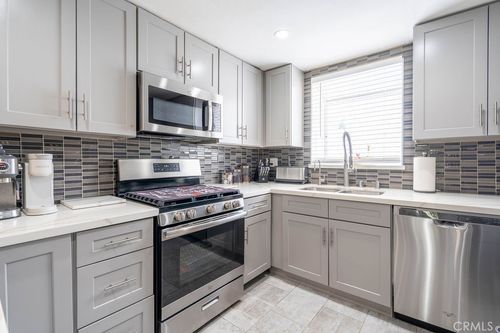 153-26971 Flo Ln, Canyon Country, CA, 91351-5503 | Card Image