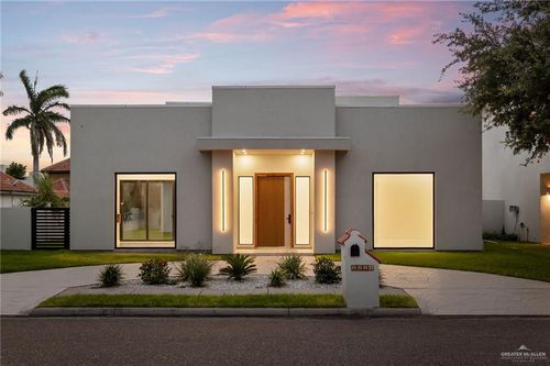 2228 S 45th St, McAllen, TX, 78503-8103 | Card Image
