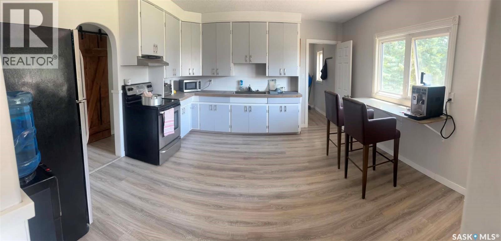Residential in Willowdale Rm No. 153 4