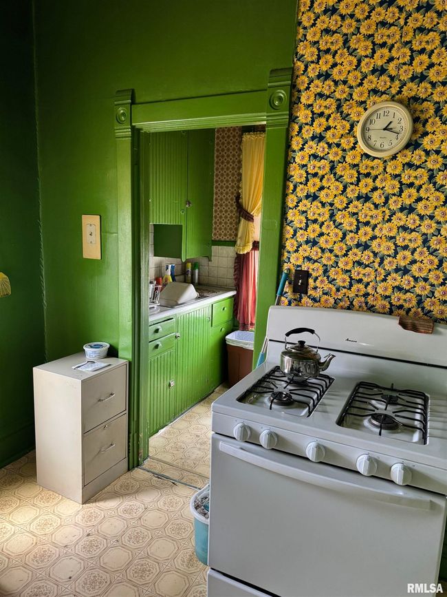 608 E Main St, House other with 2 bedrooms, 1 bathrooms and null parking in Havana IL | Image 6