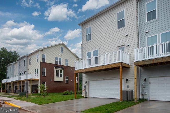 10170 Queens Way, Townhouse with 4 bedrooms, 4 bathrooms and null parking in MANASSAS VA | Image 8