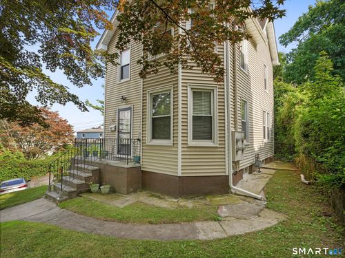 16 Grandview Ave, Norwalk, CT, 06850-3205 | Card Image