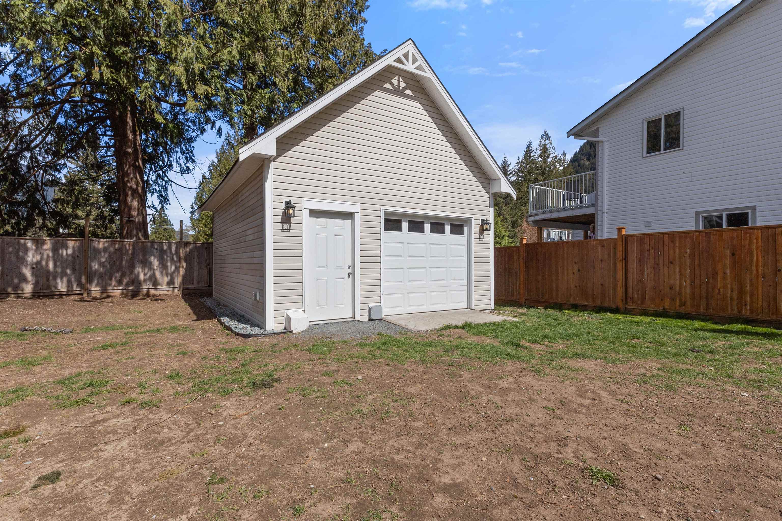 63905 Old Yale Road, House other with 3 bedrooms, 2 bathrooms and 3 parking in Hope BC | Image 28