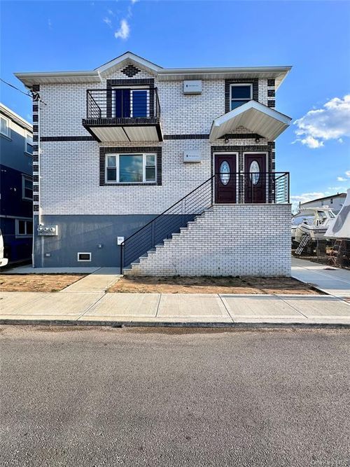 99-76 164th Ave, New York, NY, 11414 | Card Image