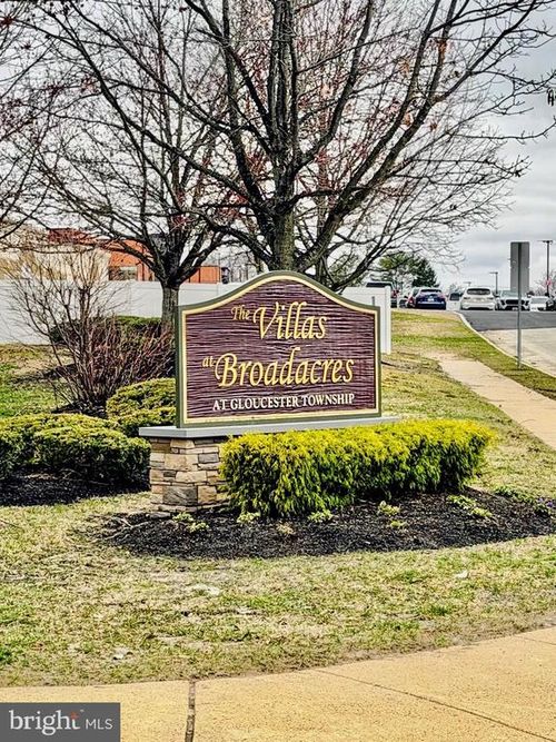 1202 Emerson Ct, CLEMENTON, NJ, 08021-5633 | Card Image