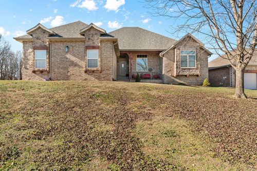 2695 W Nottingham St, Springfield, MO, 65810-2110 | Card Image