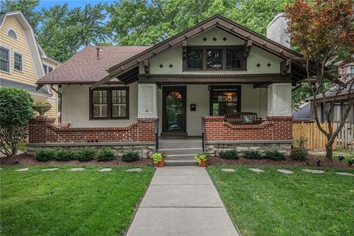 7212 Madison Ave, Kansas City, MO, 64114-1268 | Card Image