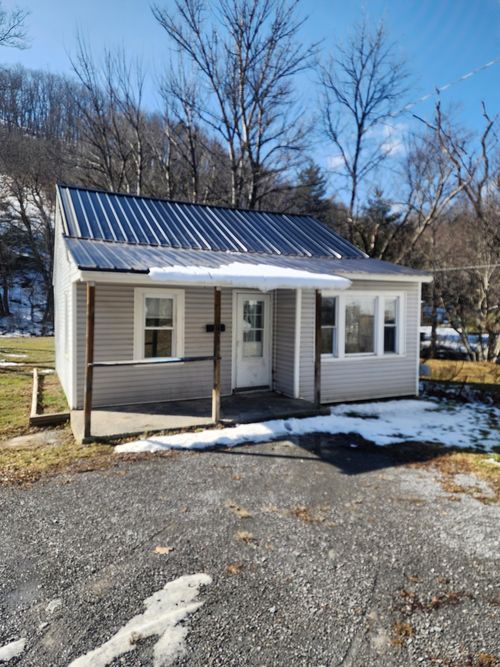 116 Aspen Ct, Bluefield, VA, 24605-1757 | Card Image