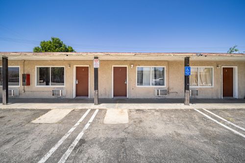 7243 Pearblossom Hwy, Littlerock, CA, 93543-3048 | Card Image