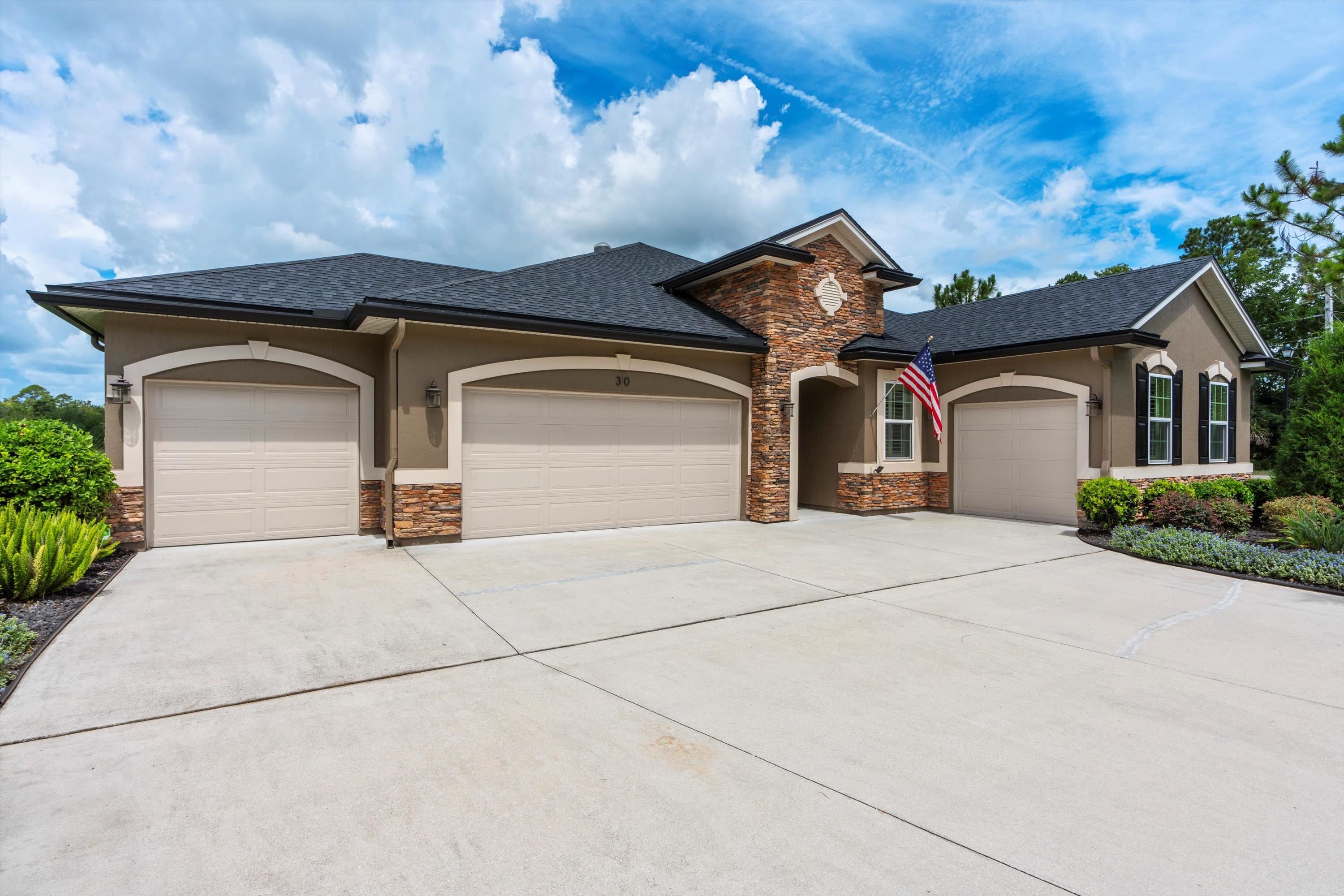 Montiano Cir, Saint Augustine, FL 32084