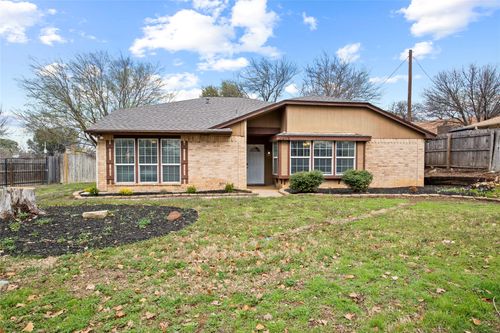6415 High Country Trl, Arlington, TX, 76016-5519 | Card Image