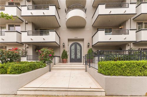 404-11218 Camarillo St, Toluca Lake, CA, 91602-1602 | Card Image