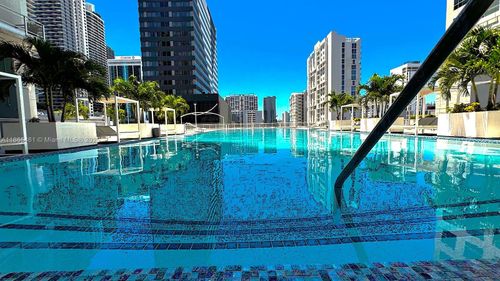 apt-1025-690 Sw 1st Ct, MIAMI, FL, 33130-2908 | Card Image
