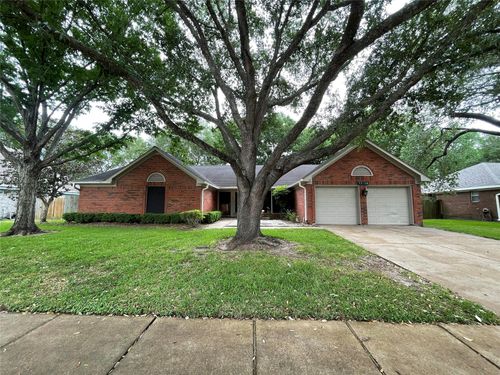7110 Pembrough Ln, Katy, TX, 77494-7014 | Card Image