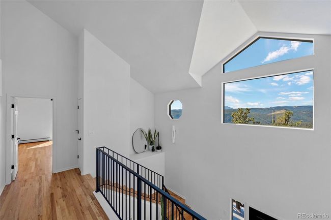 319 S Peak Rd, House other with 4 bedrooms, 4 bathrooms and 6 parking in Boulder CO | Image 9
