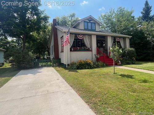 216 E Flint St, Lake Orion, MI, 48362-3225 | Card Image