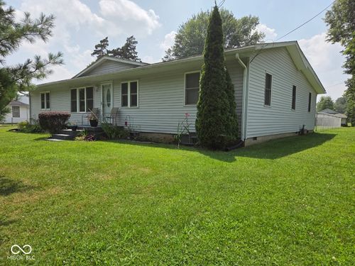 333 S Gum St, North Vernon, IN, 47265-2054 | Card Image
