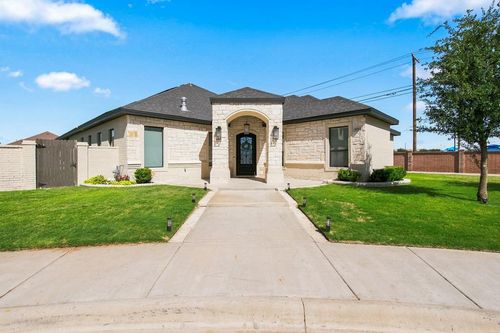 4511 Solana Ct, Midland, TX, 79707-2215 | Card Image