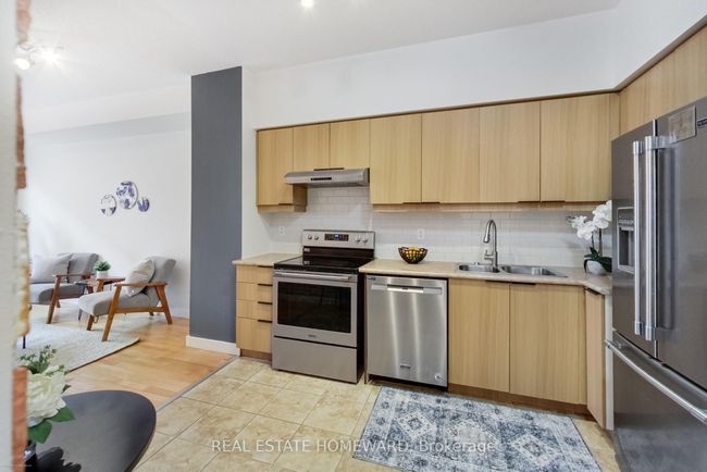 209 - 601 Kingston Rd, Condo with 1 bedrooms, 1 bathrooms and null parking in Toronto ON | Image 8