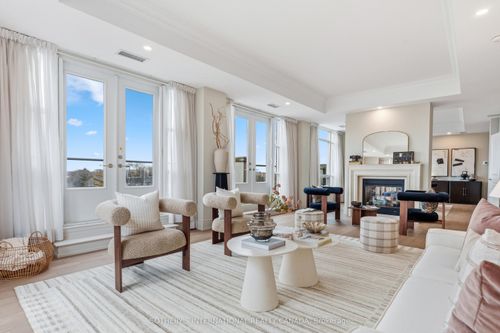 lph3-1717 Avenue Road, Toronto, ON, M5M0A2 | Card Image