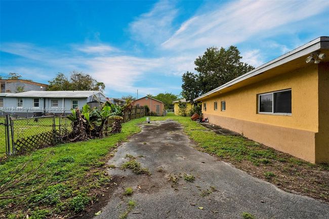 1910 Nw 72 Nd St, Home with 0 bedrooms, 0 bathrooms and 6 parking in Miami FL | Image 28