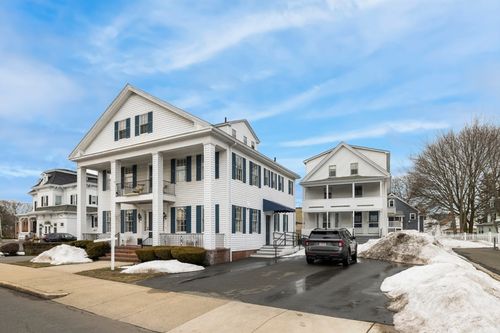 4-6 Common St, Stoneham, MA, 02180-2040 | Card Image