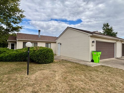 2416 Heritage Dr, Champaign, IL, 61822-7304 | Card Image