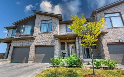 {{alt}} | Card Image