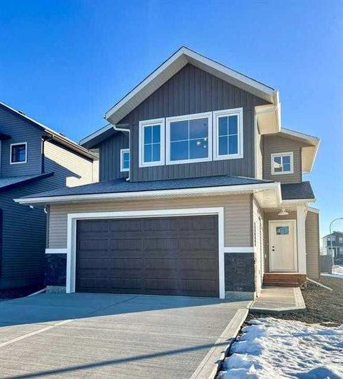 9801 89a St, Grande Prairie, AB, T8X0R2 | Card Image