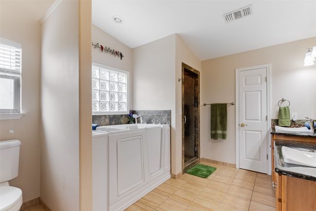 713 Lagoon Loop, House other with 3 bedrooms, 2 bathrooms and null parking in Horseshoe Bay TX | Image 18