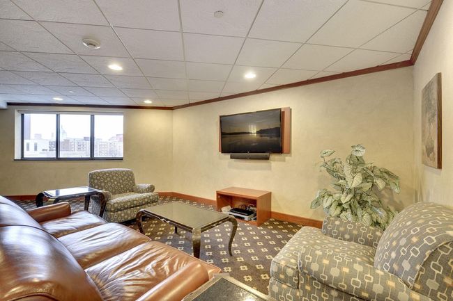 UNIT-1002 - 78 10 Th St E, Condo with 2 bedrooms, 1 bathrooms and null parking in Saint Paul MN | Image 33